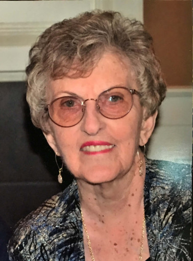 Dora Brauer Profile Photo