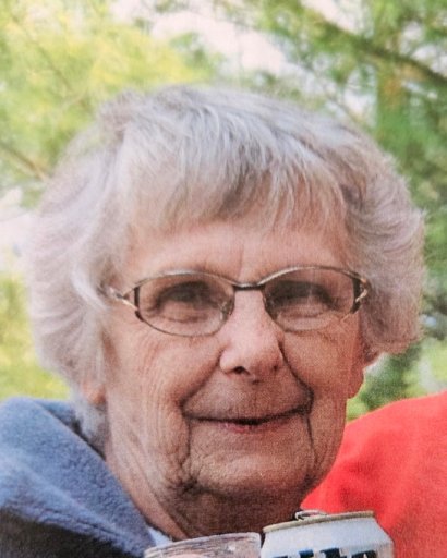 Lillian L. Engebrecht's obituary image