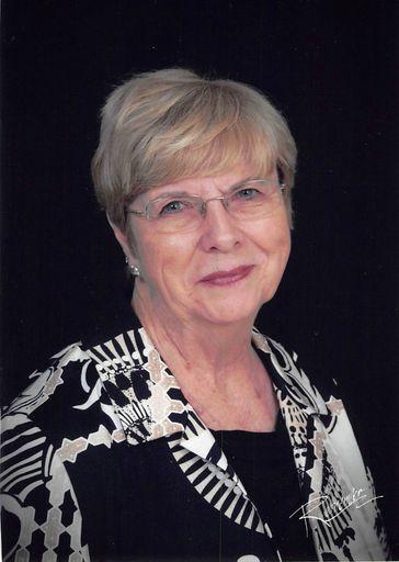 Mrs. Bonnie Jo (Troyer) Moore