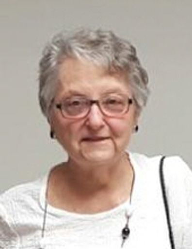 Janet (Thibault)  Waring