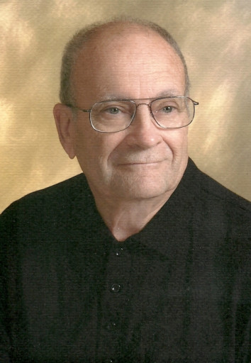 Charles Earle Profile Photo