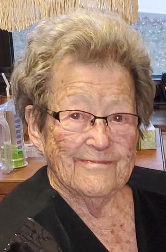 Lorraine Tauer's obituary image