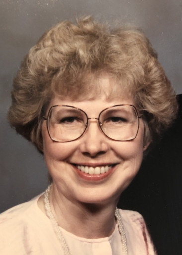 Elizabeth Gage Profile Photo