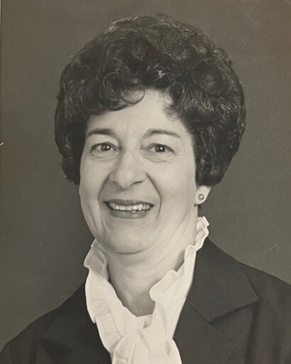 Lois Hebert Miller's obituary image
