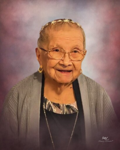 Petra Flores's obituary image