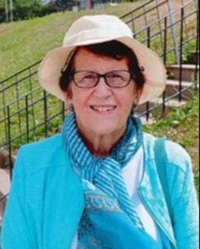 Charlotte Saunders's obituary image