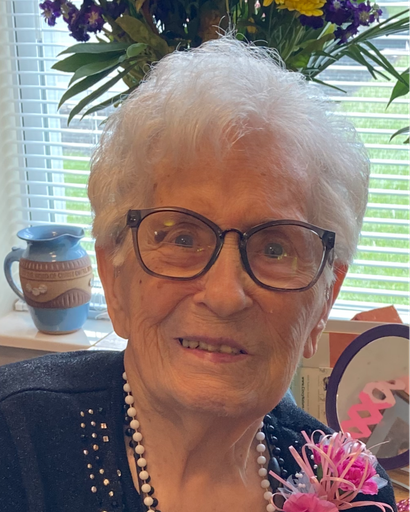 Betty Murphy's obituary image