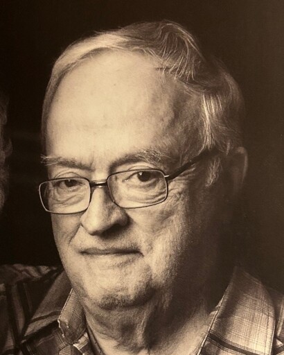 Dennis Edward Dinger's obituary image