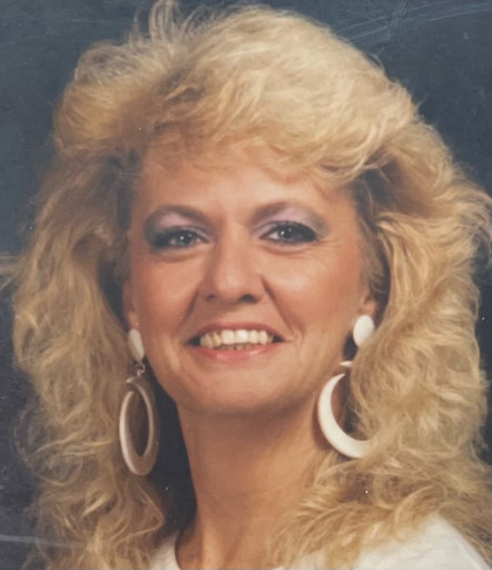Carolyn Souleotes Profile Photo