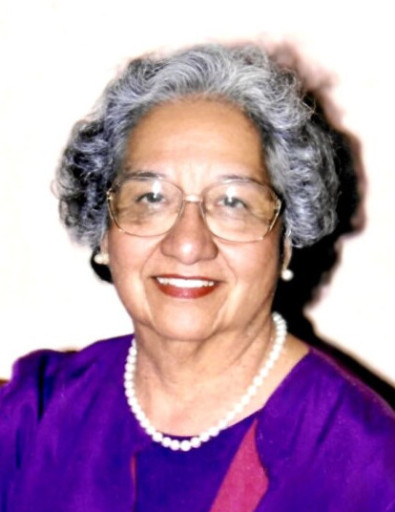 Gloria Layton Escareño