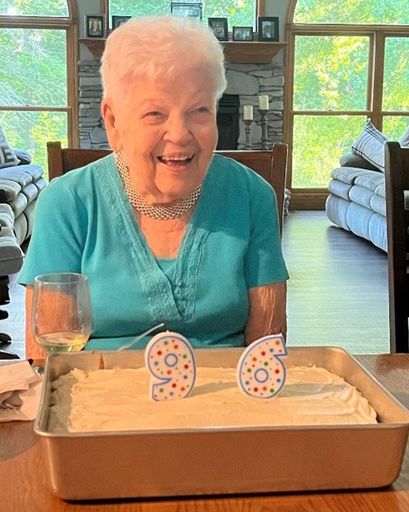 Dorothy F. Vomund Profile Photo