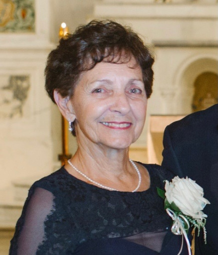 Joanie Mistretta Profile Photo
