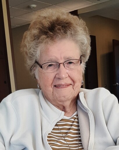 Mary Esther Lehr's obituary image