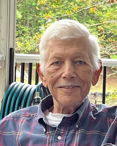 Gerhardt John Effers's obituary image