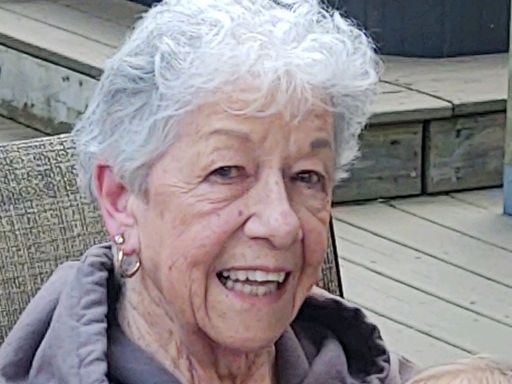 Lois Schalow's obituary image