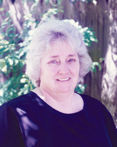 Margaret Vivian Robertson's obituary image