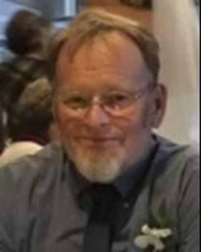 Von Edward Hutchins, 72 Profile Photo