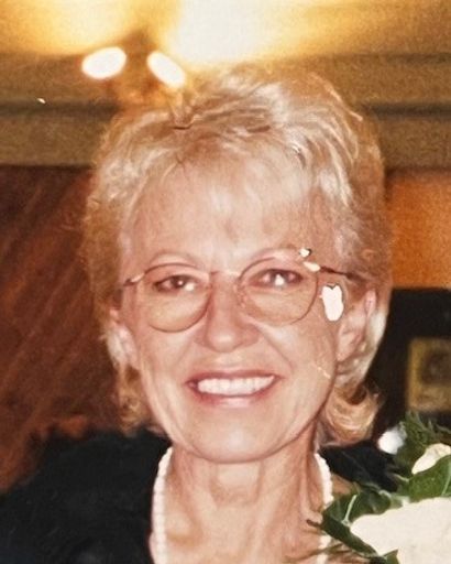 Doris J. Loomis's obituary image