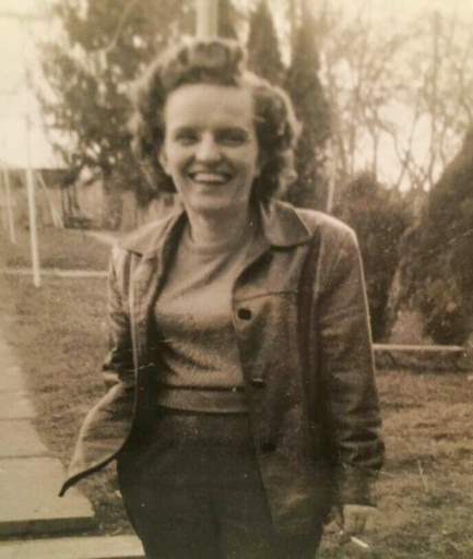 Lillian L. (Derr)  Betz