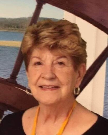 Phyllis L. Bennett's obituary image