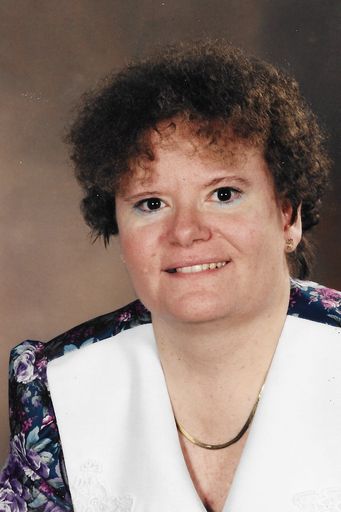 Cynthia Perry (Fields) Profile Photo