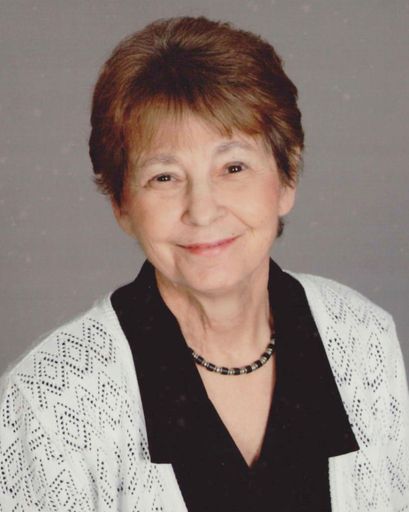 Margie (Hrachovy) Urban's obituary image