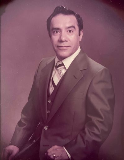 Carlos Granados Profile Photo