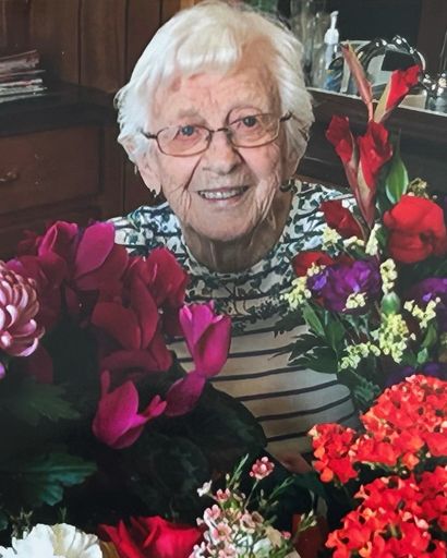 Harriet Schmitz's obituary image