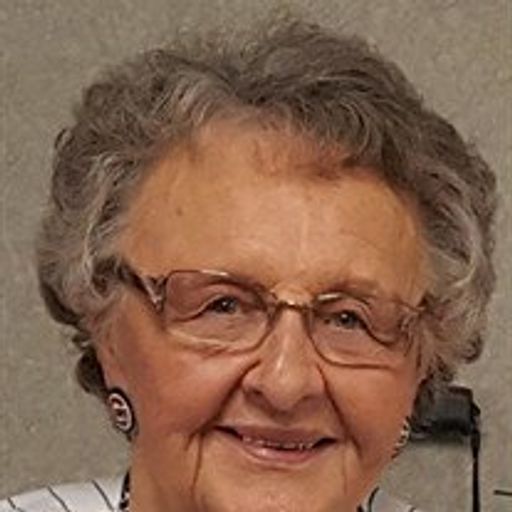 Louise Picl Profile Photo
