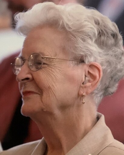 Elsie M. Elliott's obituary image