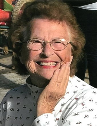 Ramona Joyce Lowe