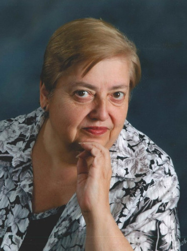 Helen Vuchenos