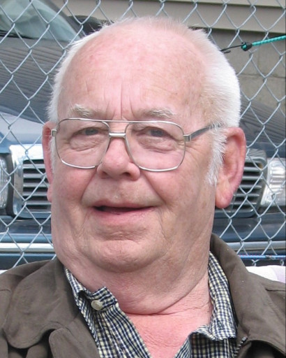 Robert E. "Bob" Peterson Profile Photo