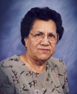 Vera Reyes Holden