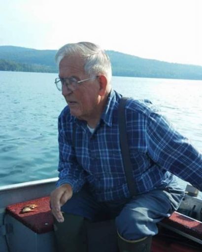 Everett W. Drew's obituary image