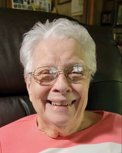 Myrtis Johnson Dye's obituary image