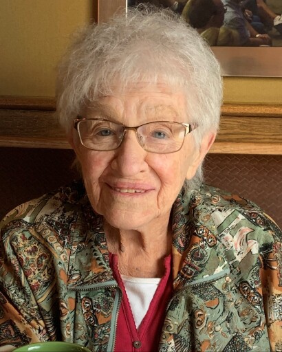Elsie Marie Capriola's obituary image