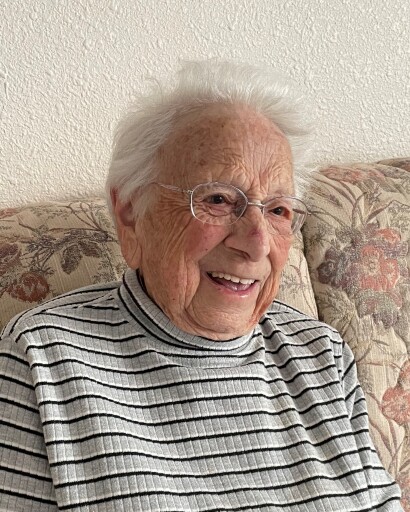 Huguette Oie's obituary image