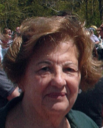 Elizabeth J. Markarian Profile Photo