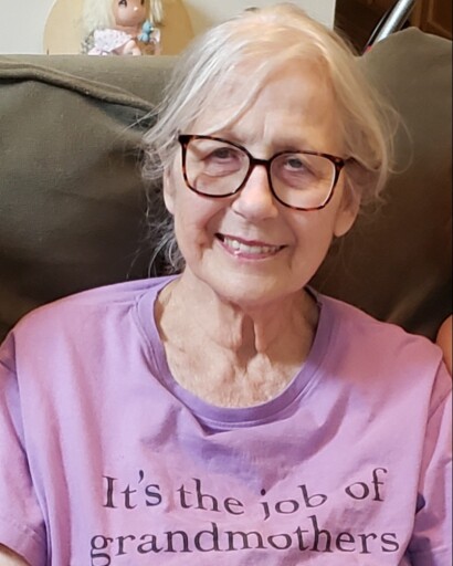 Helen Marion Fluharty Profile Photo