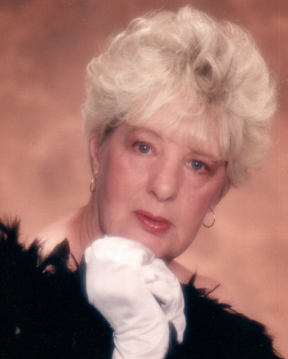 Lottie Gray Clarke Profile Photo
