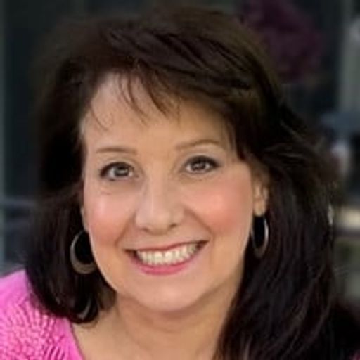 Lynn Ryan O'Meara Profile Photo