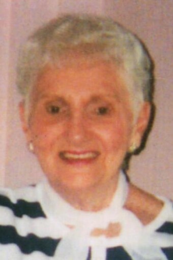 Margaret "Peggy" (Hough)  Renard Profile Photo