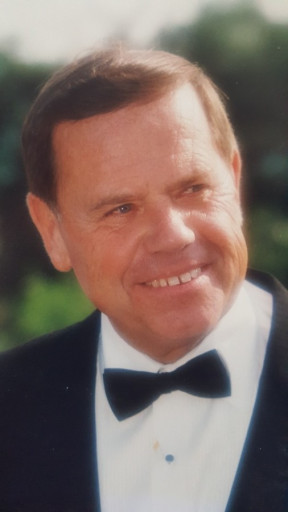 Thomas D. Hartnett Profile Photo
