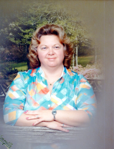 Carolyn Dutton Profile Photo