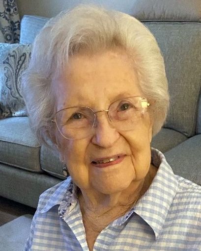 Evelyn Lang LeBrun's obituary image