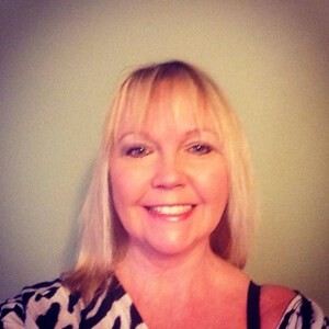 Lisa Bloomer Profile Photo