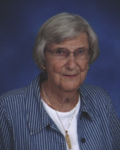 Helen M Davis's obituary image