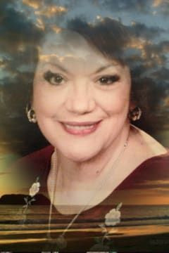 Paula Joanne Russell Profile Photo