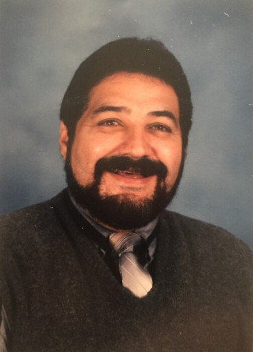 Dr. Pedro Robles Molina Profile Photo